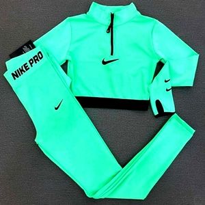 Nike Ladie's Athletic Set
